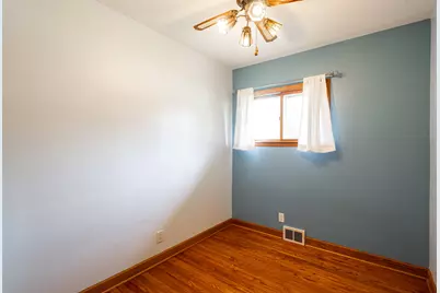 3017 W Franklin Ter, Franklin, WI 53132 - Photo 23