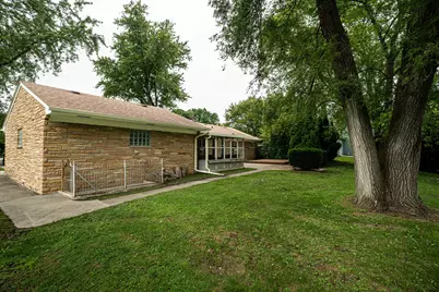 3017 W Franklin Ter, Franklin, WI 53132 - Photo 29