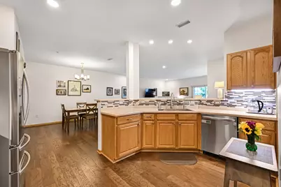 6000 S Buckhorn Ave #112, Cudahy, WI 53110 - Photo 9