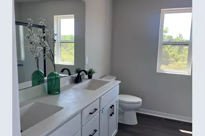 N101W16895  Tanglewood Dr, Germantown, WI 53022 - Photo 13