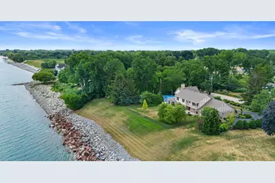 704  Waters Edge Rd, Racine, WI 53402 - Photo 63