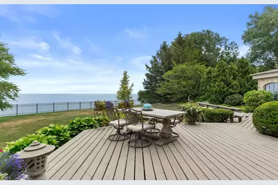 704  Waters Edge Rd, Racine, WI 53402 - Photo 5