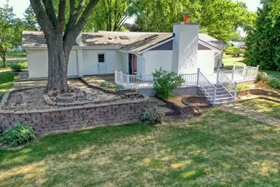 W167  Cottage Ave, Ixonia, WI 53066 - Photo 47