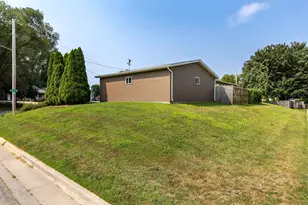 1727 Salem Rd, La Crosse, WI 54603 - Photo 25