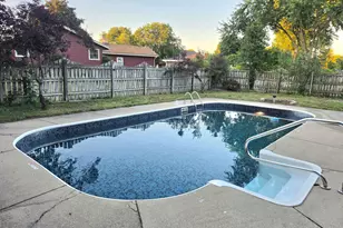 480 E Arthur Dr, Oak Creek, WI 53154 - Photo 33