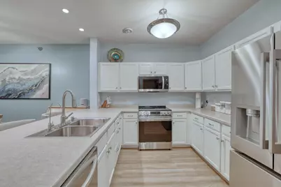 1500  Gabriel Dr #7, Waukesha, WI 53188 - Photo 9