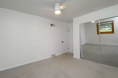 W143N8317  Oxford St, Menomonee Falls, WI 53051 - Photo 23