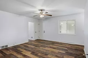 1661 Laurel St, Manitowoc, WI 54220 - Photo 21