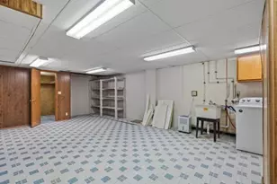 1661 Laurel St, Manitowoc, WI 54220 - Photo 33