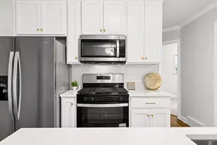 726 Royal Park Rd, Racine, WI 53402 - Photo 21