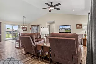 2121 Prairie Pl, Holmen, WI 54636 - Photo 5