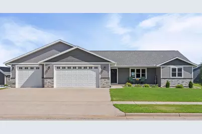 2121  Prairie Pl, Holmen, WI 54636 - Photo 1