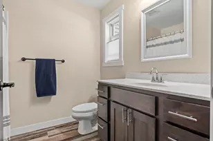 2121 Prairie Pl, Holmen, WI 54636 - Photo 13