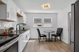 5968 N 36th St, Milwaukee, WI 53209 - Photo 9