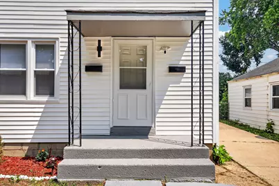 5968 N 36th St, Milwaukee, WI 53209 - Photo 3