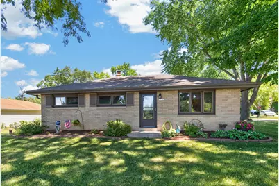 10380 S Chicago Rd, Oak Creek, WI 53154 - Photo 37