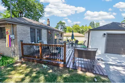 10380 S Chicago Rd, Oak Creek, WI 53154 - Photo 23