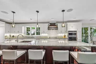 5109 N Woodburn St, Whitefish Bay, WI 53217 - Photo 21