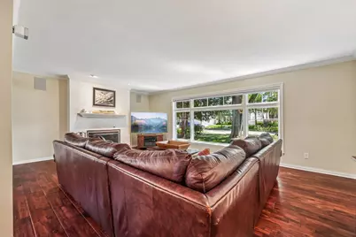 5109 N Woodburn St, Whitefish Bay, WI 53217 - Photo 11
