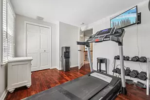 5109 N Woodburn St, Whitefish Bay, WI 53217 - Photo 25