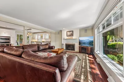 5109 N Woodburn St, Whitefish Bay, WI 53217 - Photo 9
