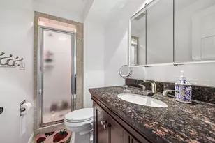 5109 N Woodburn St, Whitefish Bay, WI 53217 - Photo 29