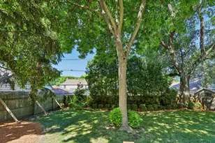 5109 N Woodburn St, Whitefish Bay, WI 53217 - Photo 55