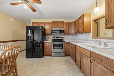 517  Slinger Rd #J-2, Slinger, WI 53086 - Photo 11
