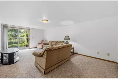 517  Slinger Rd #J-2, Slinger, WI 53086 - Photo 17