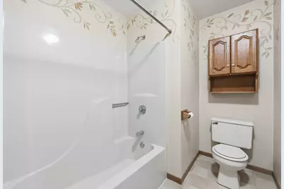 517  Slinger Rd #J-2, Slinger, WI 53086 - Photo 15