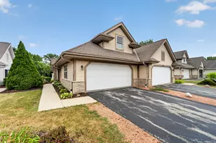 4810 S Waterview Ct, Greenfield, WI 53220 - Photo 1