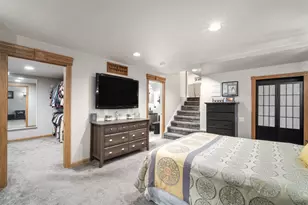 5393 S Allenwood Ln, Hales Corners, WI 53130 - Photo 25