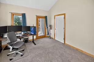 1004 E Garfield Ave, Milwaukee, WI 53212 - Photo 29