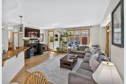 1004 E Garfield Ave #2, Milwaukee, WI 53212 - Photo 7