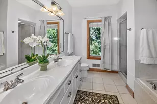1004 E Garfield Ave, Milwaukee, WI 53212 - Photo 23