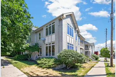 1004 E Garfield Ave #2, Milwaukee, WI 53212 - Photo 37