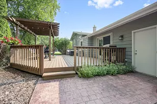 8680 N Regent Rd, Fox Point, WI 53217 - Photo 19