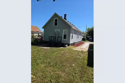 928  Wilson St, Racine, WI 53404 - Photo 3