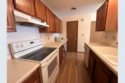 6641  Mariner Dr #1, Racine, WI 53406 - Photo 7
