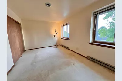 6641  Mariner Dr #1, Racine, WI 53406 - Photo 9