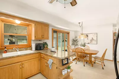 N87W18091  Summit Dr, Menomonee Falls, WI 53051 - Photo 9