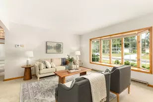 N87W18091 Summit Dr, Menomonee Falls, WI 53051 - Photo 5