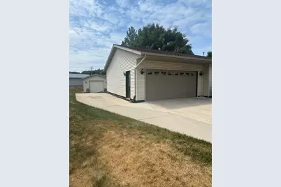 429  Wilson St, Plymouth, WI 53073 - Photo 7