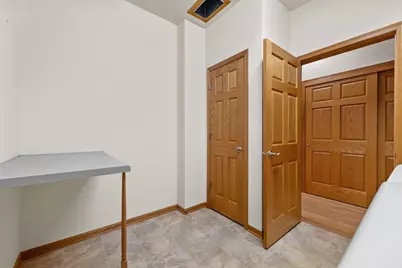 8620 S Hunting Park Dr, Franklin, WI 53132 - Photo 21