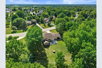 8620 S Hunting Park Dr, Franklin, WI 53132 - Photo 45