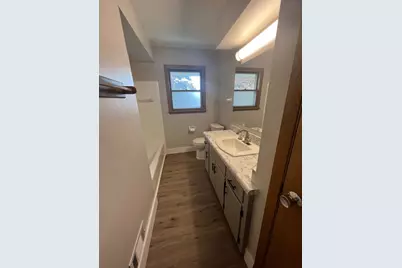 2150 S 83rd St #2152, West Allis, WI 53219 - Photo 11