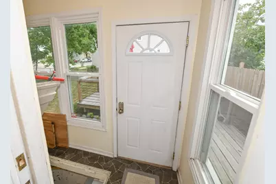 327 W Mineral St, Milwaukee, WI 53204 - Photo 23