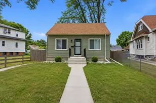 4555 N 39th St, Milwaukee, WI 53209 - Photo 1