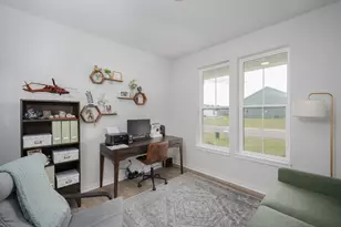 3755 Perennial Pkwy, Racine, WI 53126 - Photo 5