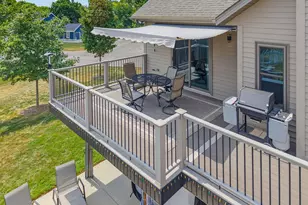 548 Fox River Hills Dr, Racine, WI 53185 - Photo 13